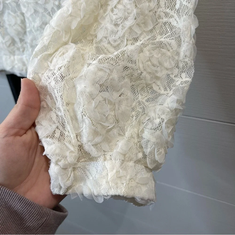 Zara | Elegant White Lace Women's Top With Tie Size Small